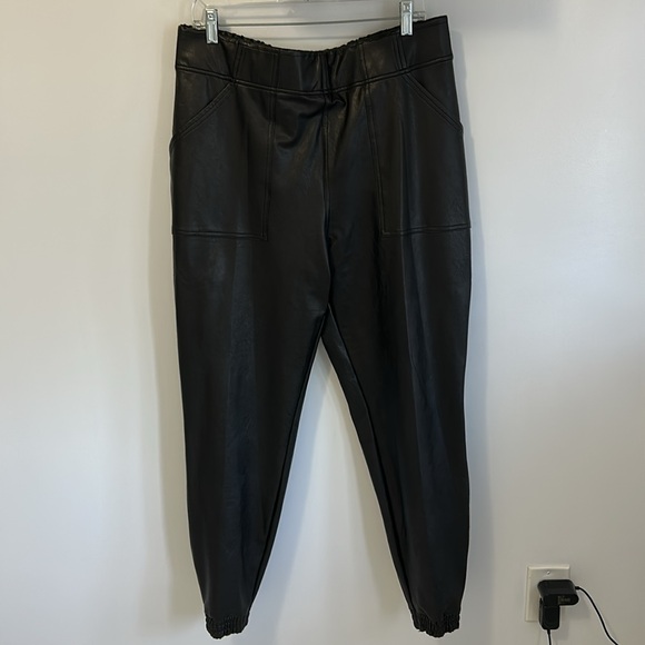Spanx Faux Leather Joggers Black - Picture 5 of 10